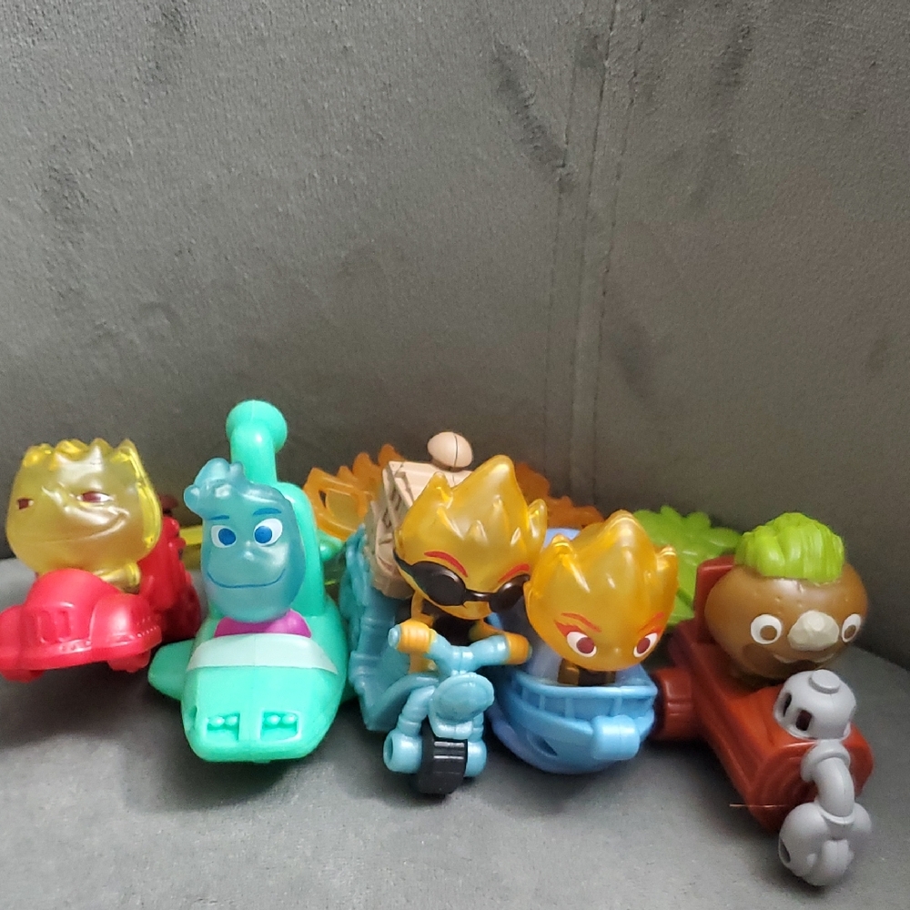 2023 Elemental Mc Donalds Toys